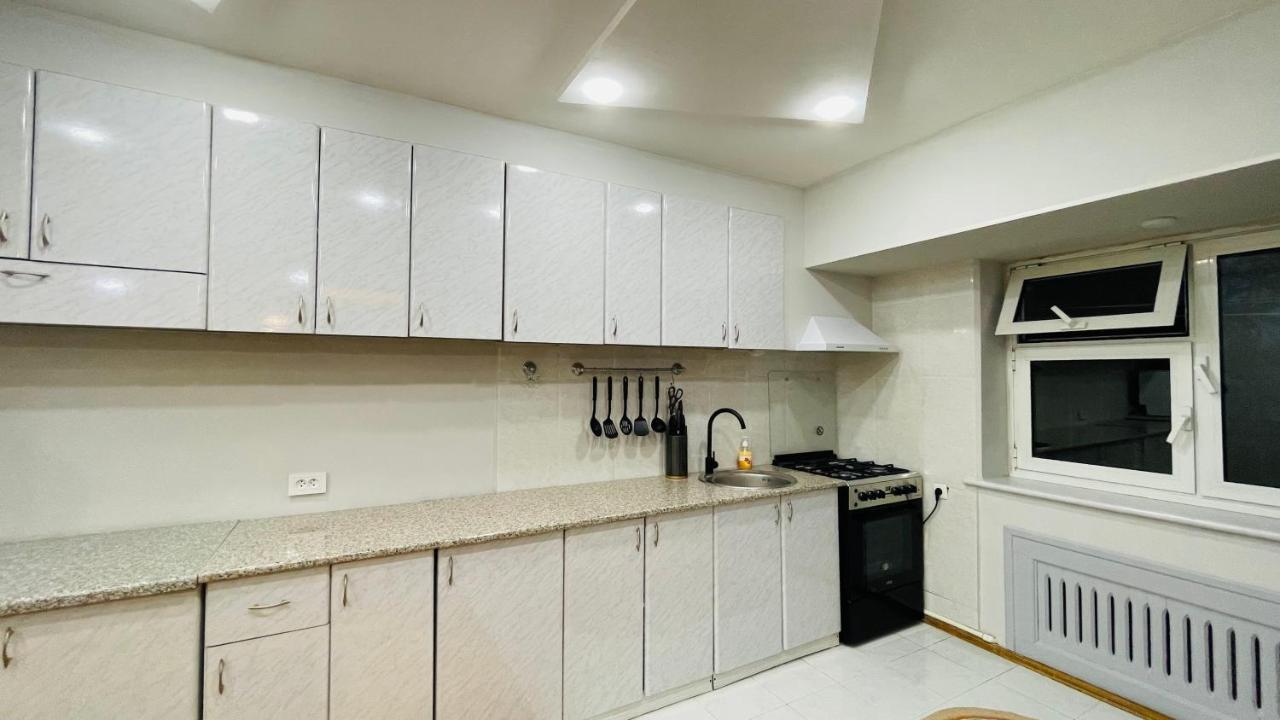 3-Bedroom Apartment On Ohunboboev طشقند المظهر الخارجي الصورة